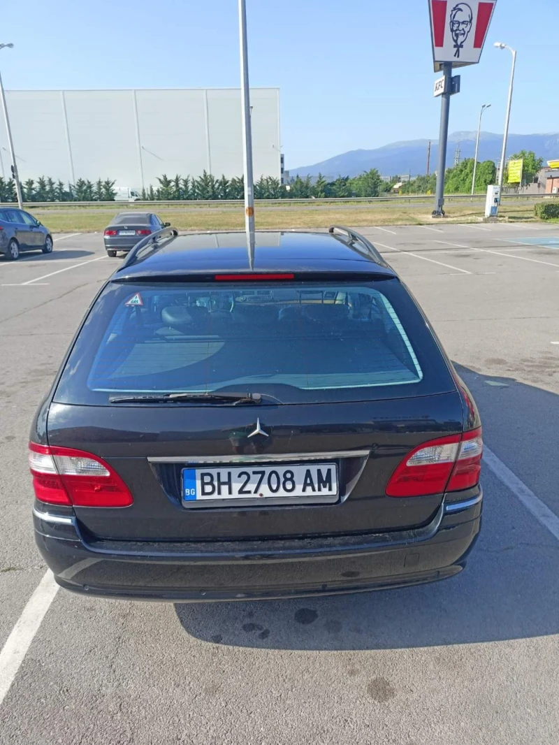 Mercedes-Benz E 320 4MATIC LPG, снимка 4 - Автомобили и джипове - 52032946