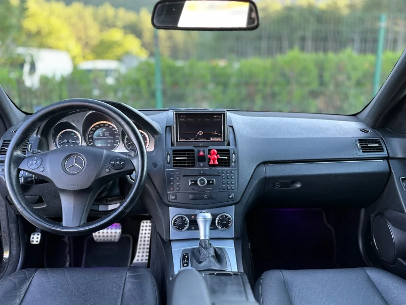 Mercedes-Benz C 320 * 4 Matic* * Amg Pack* * Avantgarde* * Key-Less* , снимка 8 - Автомобили и джипове - 51515054