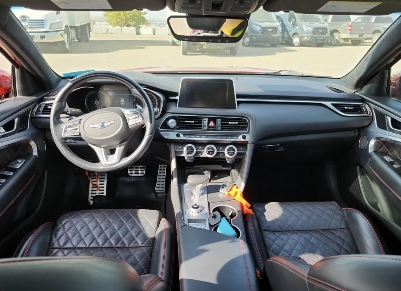 Genesis G70 3.3T SPORT, снимка 10 - Автомобили и джипове - 52749899