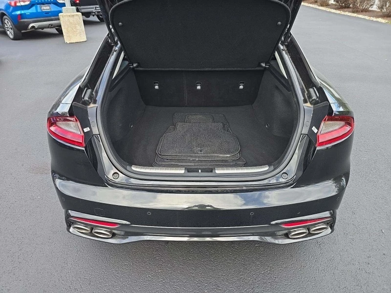 Kia Stinger 2.0* RWD, снимка 9 - Автомобили и джипове - 52911048