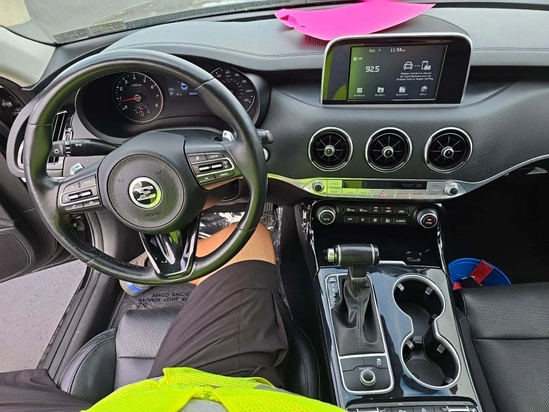 Kia Stinger 2.0* RWD, снимка 5 - Автомобили и джипове - 52911048