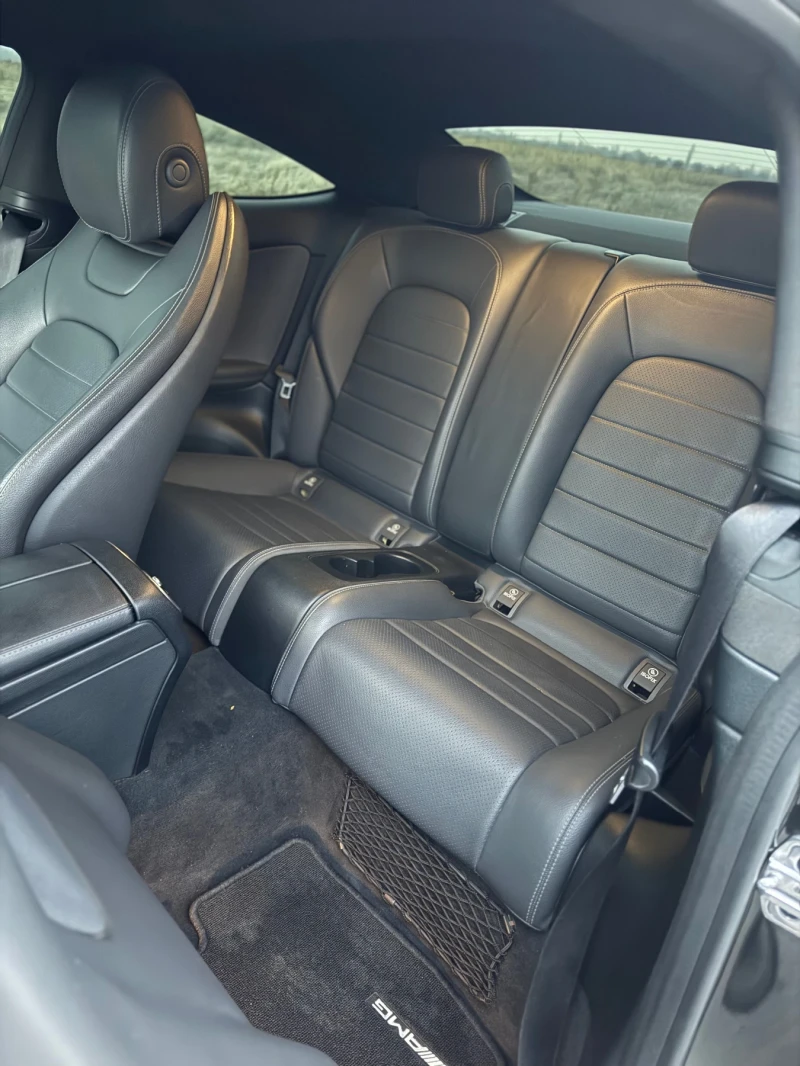 Mercedes-Benz C 300, снимка 17 - Автомобили и джипове - 53011006