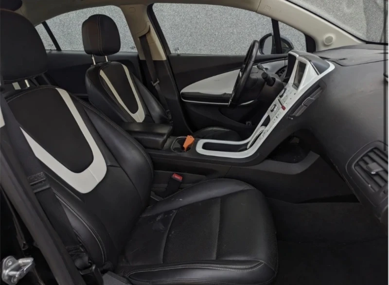 Chevrolet Volt, снимка 4 - Автомобили и джипове - 53236031