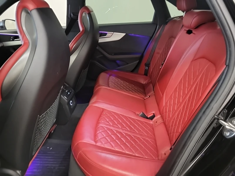 Audi S4 TECHNIK* 360CAMERA* BANG&OLUFSEN* DIGITAL* KEYLESS, снимка 12 - Автомобили и джипове - 53415287