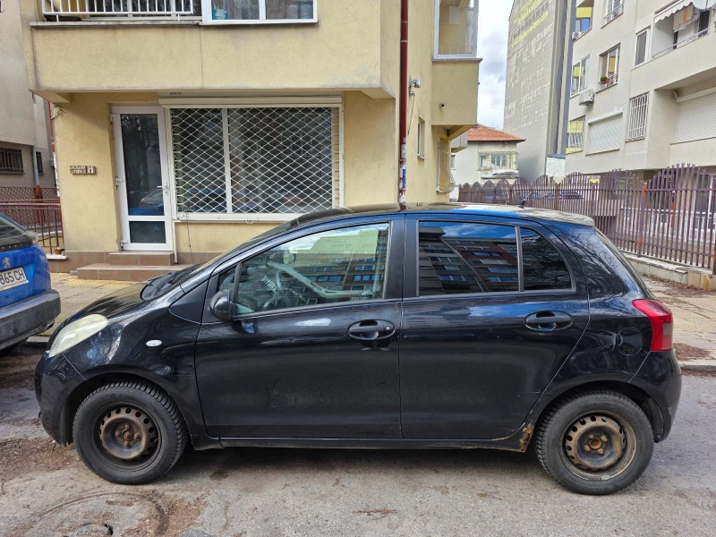 Toyota Yaris, снимка 4 - Автомобили и джипове - 53460115