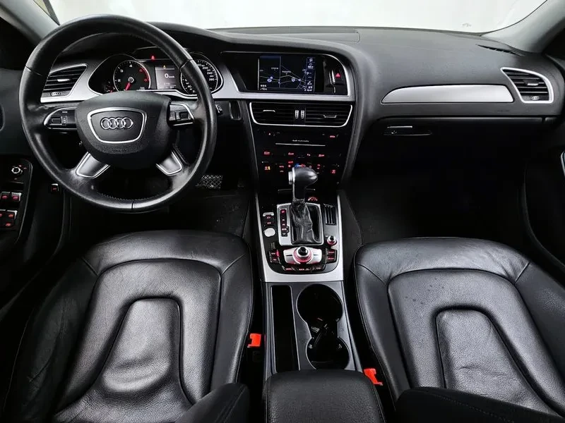 Audi A4 2.0 TDI, снимка 7 - Автомобили и джипове - 53887517