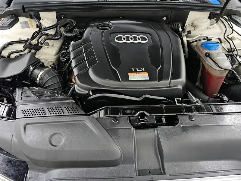 Audi A4 2.0 TDI, снимка 6 - Автомобили и джипове - 53887517