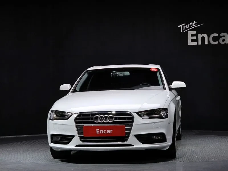 Audi A4 2.0 TDI, снимка 3 - Автомобили и джипове - 53887517