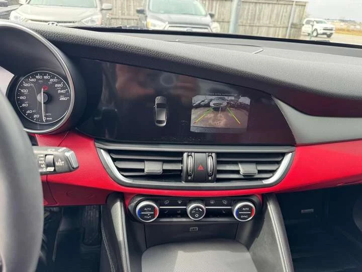 Alfa Romeo Giulia TI, Q4, RED LEATHER, AWD, FULLY LOADED | Mobile.bg � ����������� 14