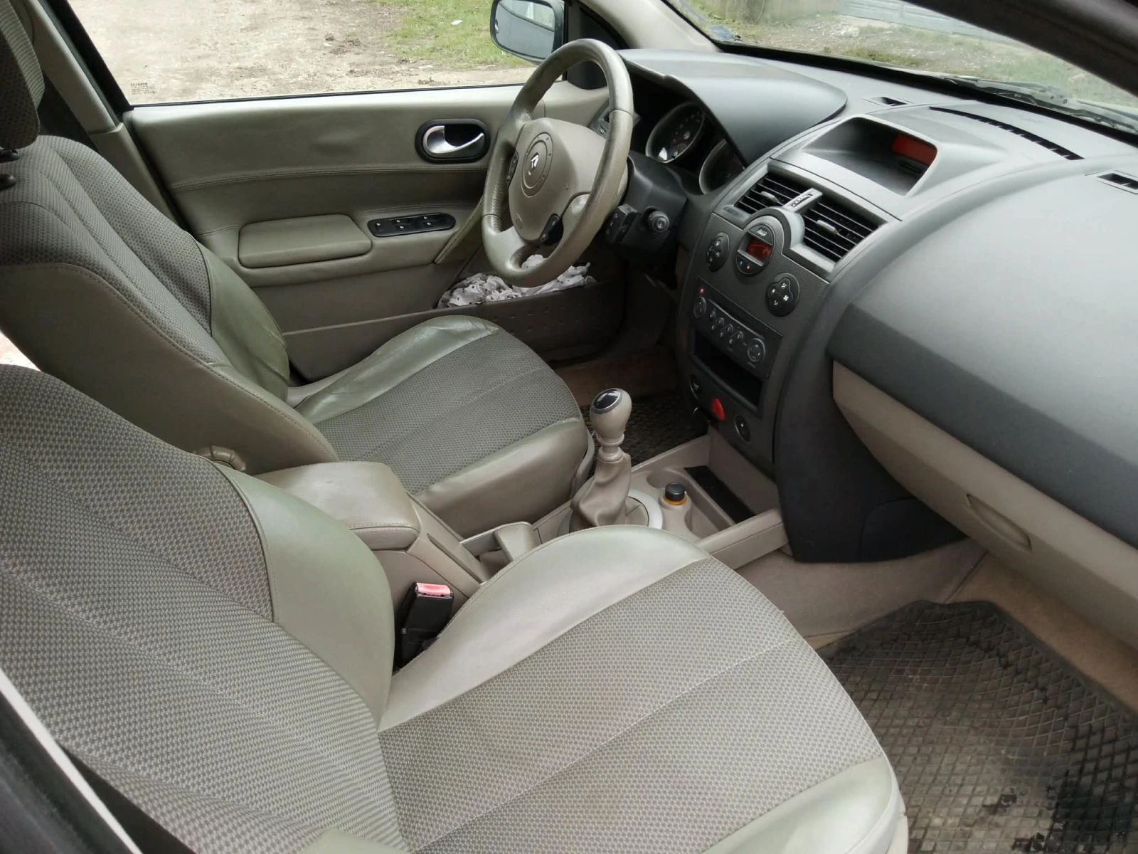 Renault Megane 1.9 , снимка 1