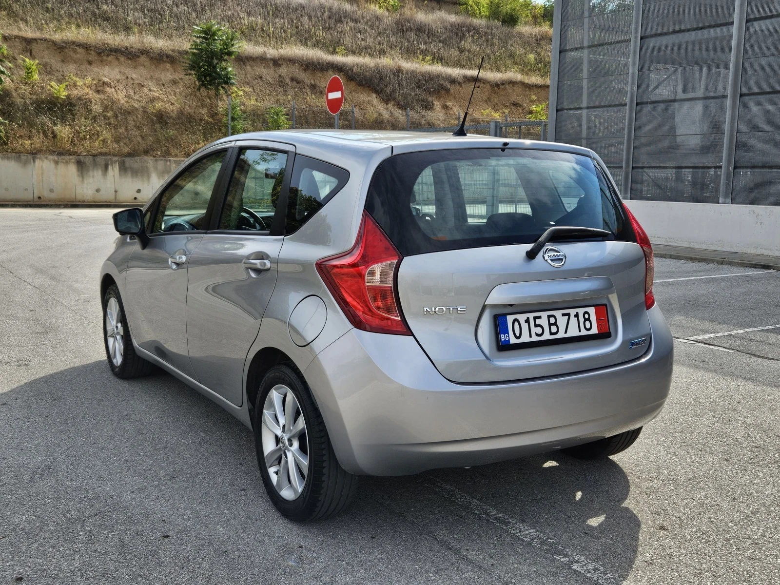 Nissan Note 1.2 АВТОМАТИК  - изображение 6