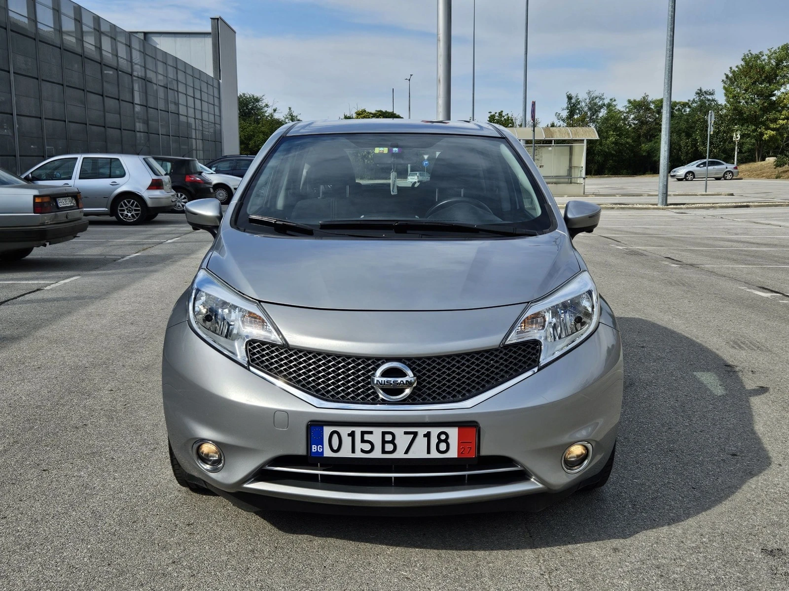 Nissan Note 1.2 АВТОМАТИК  - изображение 2