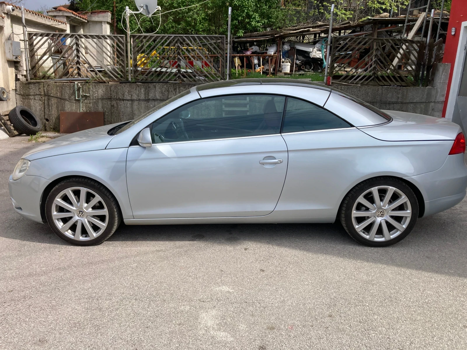 VW Eos 2.0TDI-140 - изображение 2