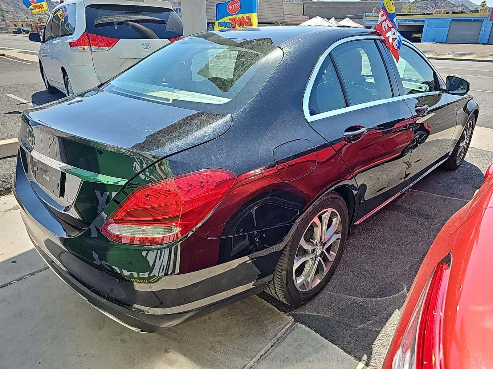 Mercedes-Benz C 300 * 4MATIC * CARFAX * ЦЕНА ДО БЪЛГАРИЯ - изображение 3