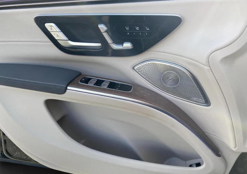 Mercedes-Benz EQS 450 SUV AMG Line 4Matic - изображение 10