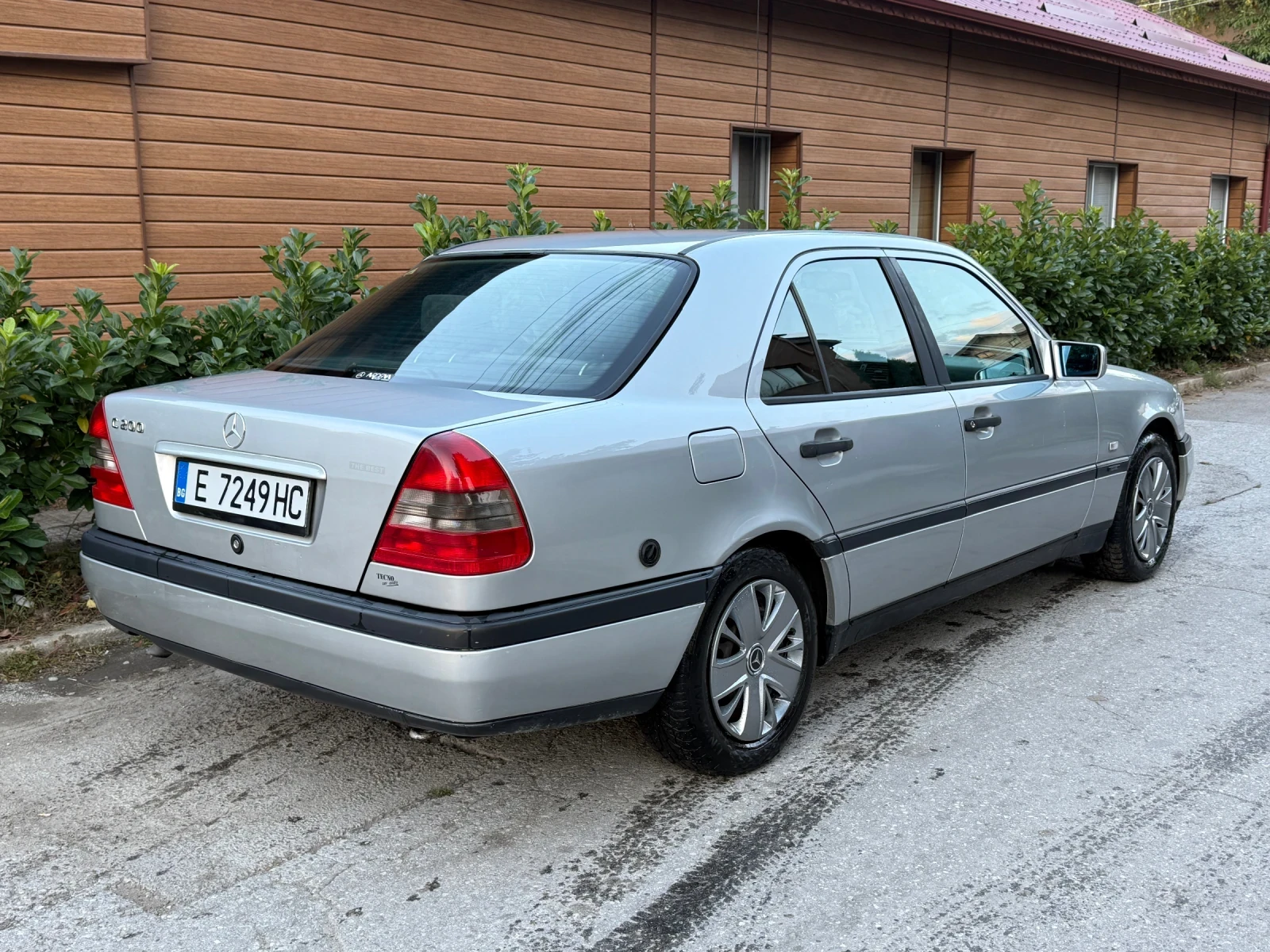 Mercedes-Benz C 200 (136 кс ) Бензин/Газ Оригинален вид , без ръжда - изображение 8