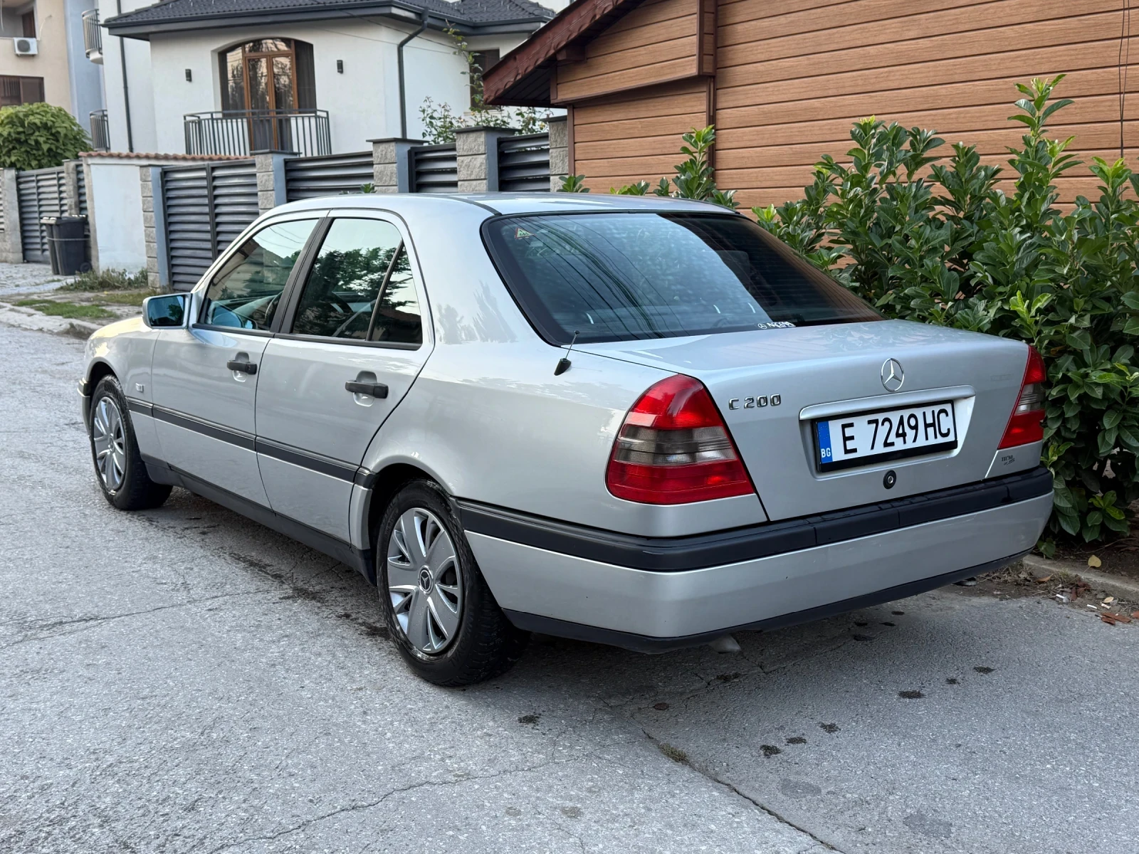 Mercedes-Benz C 200 (136 кс ) Бензин/Газ Оригинален вид , без ръжда - изображение 6