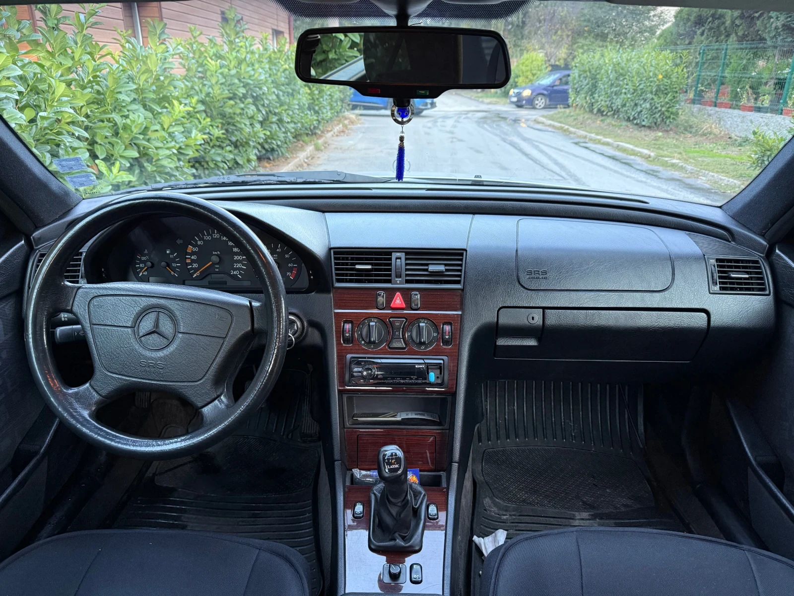 Mercedes-Benz C 200 (136 кс ) Бензин/Газ Оригинален вид , без ръжда - изображение 10