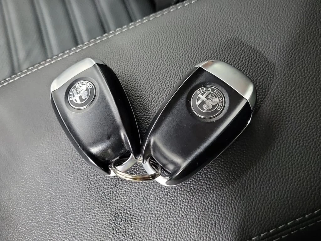 Alfa Romeo Giulia * Veloce * CARFAX * ���� �� �� | Mobile.bg � ����������� 13