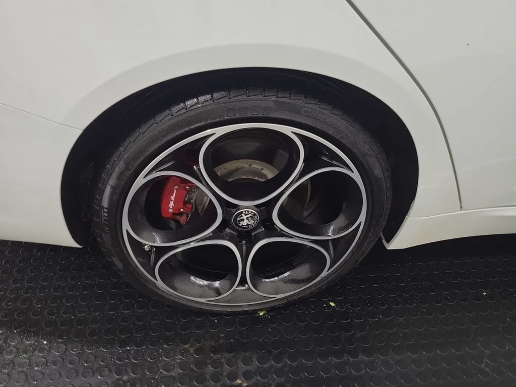 Alfa Romeo Giulia * Veloce * CARFAX * ���� �� �� | Mobile.bg � ����������� 8