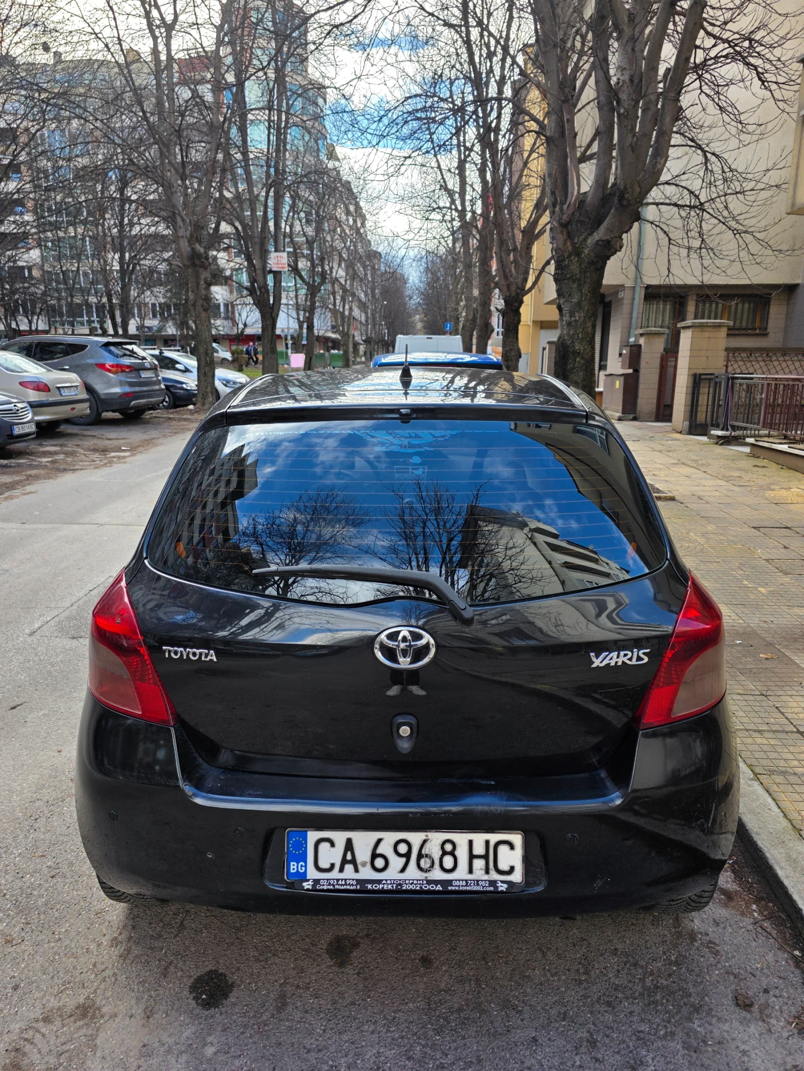 Toyota Yaris  - изображение 3