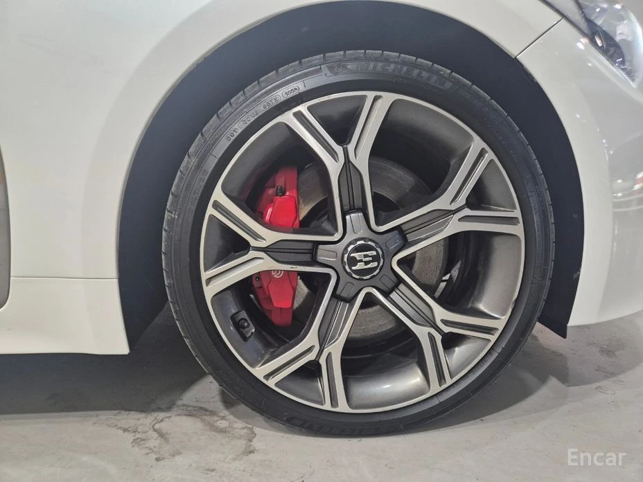 Kia Stinger  - изображение 6