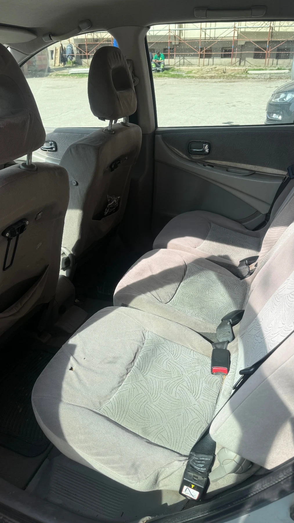 Nissan Almera tino, снимка 12 - Автомобили и джипове - 53705357