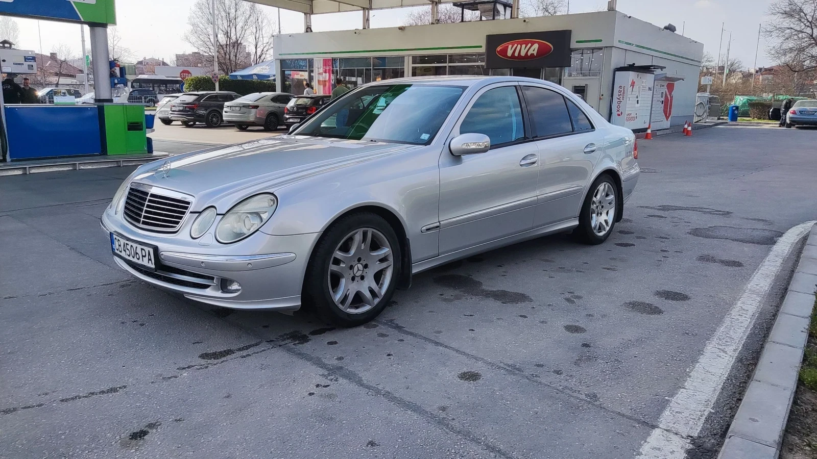 Mercedes-Benz E 320, снимка 2 - Автомобили и джипове - 53876160
