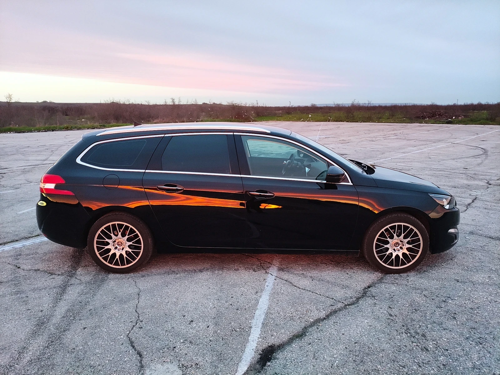 Peugeot 308 1.6 blueHDI, снимка 5 - Автомобили и джипове - 54650539