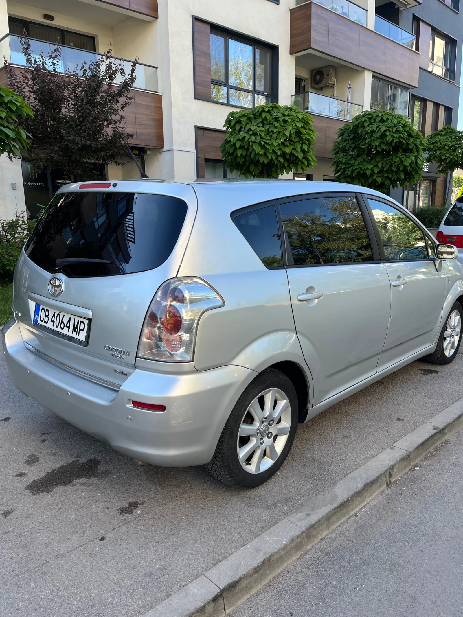 Toyota Corolla verso, снимка 4 - Автомобили и джипове - 54707642
