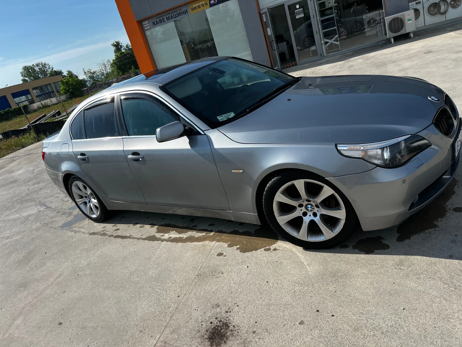 BMW 520 520i Бартер, снимка 2 - Автомобили и джипове - 54746054