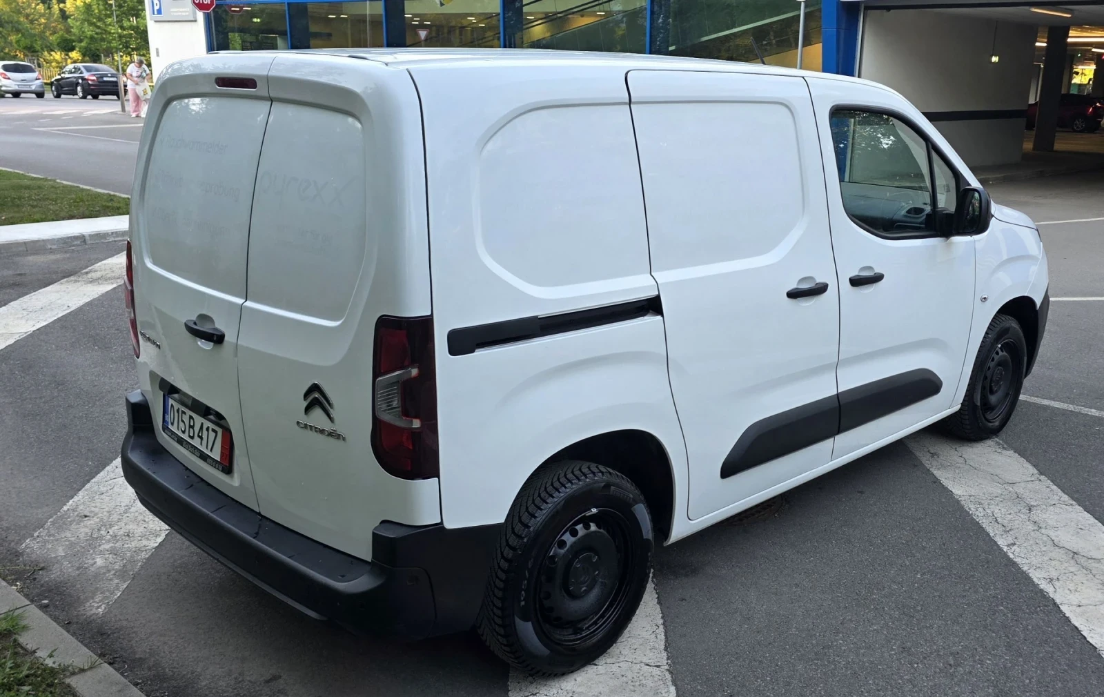 Citroen Berlingo 1.5 BlueHDi 102к.с. 3 места NAVI CAMERA PDC, снимка 6 - Автомобили и джипове - 54974818