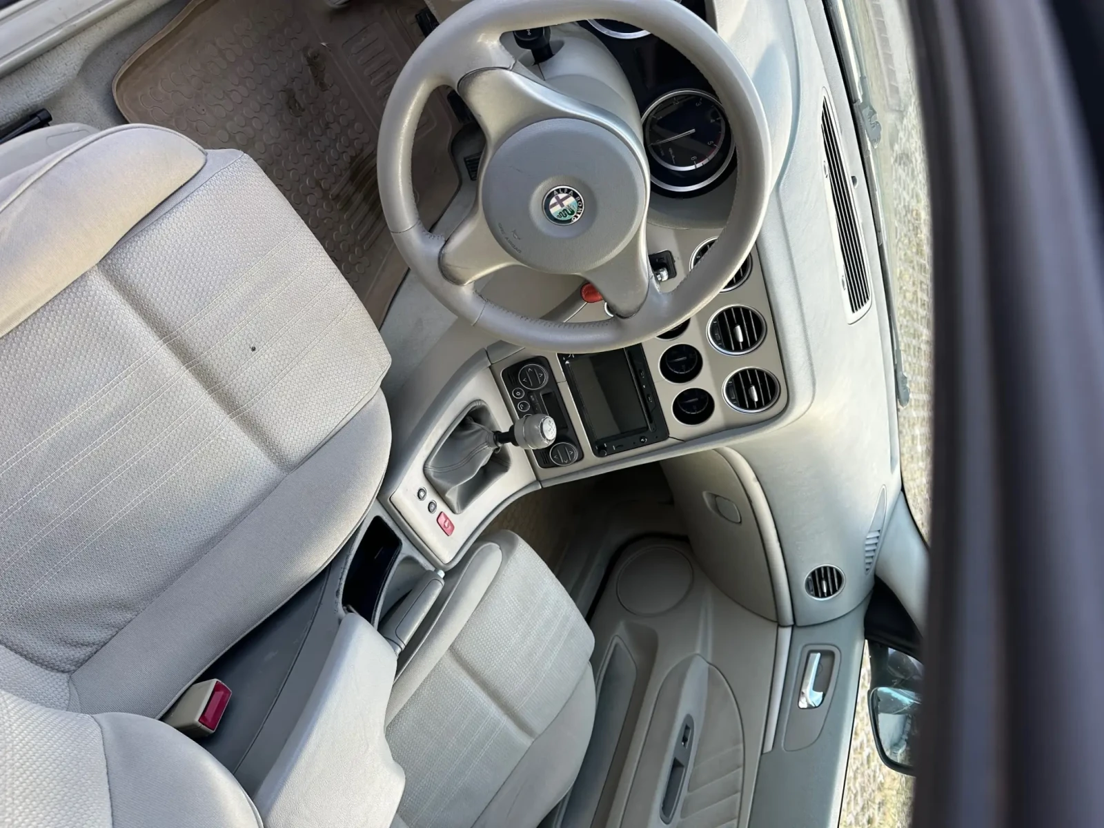Alfa Romeo 159 1.9 JTD, снимка 6 - Автомобили и джипове - 55899696