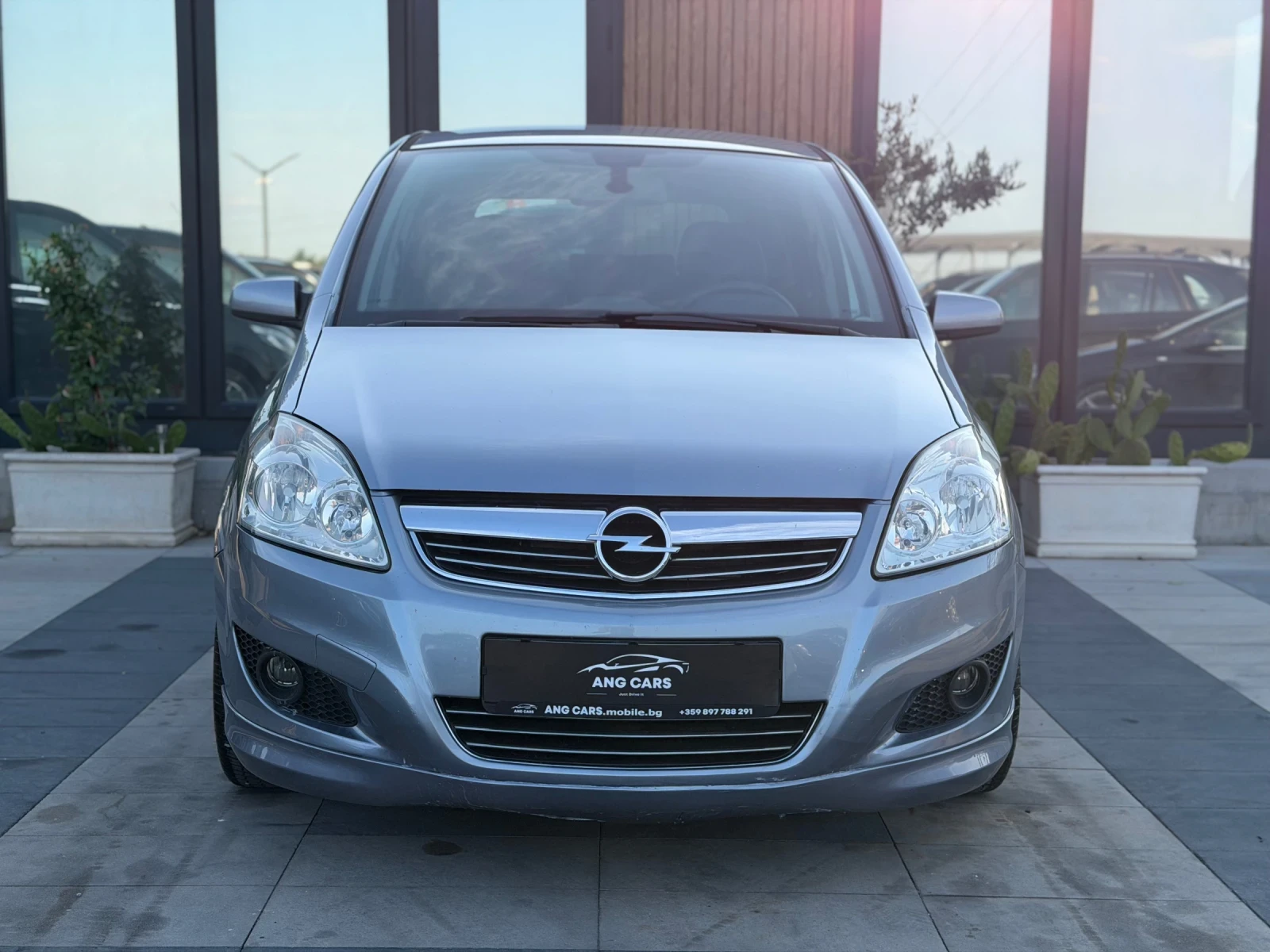 Opel Zafira * 1.9CDTI* OPC Line* Facelift* , снимка 3 - Автомобили и джипове - 55303470