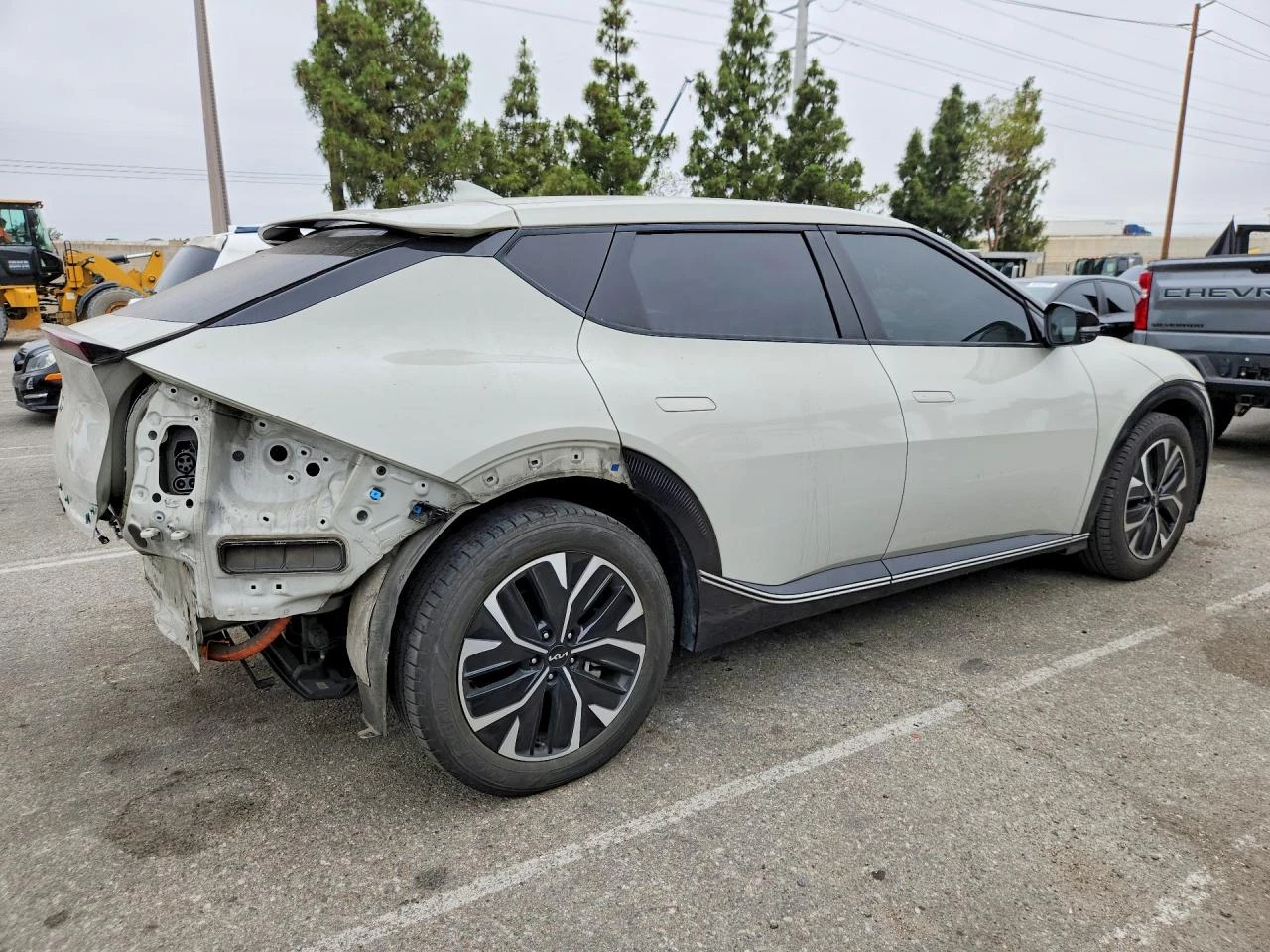 Kia EV6, снимка 3 - Автомобили и джипове - 55452445