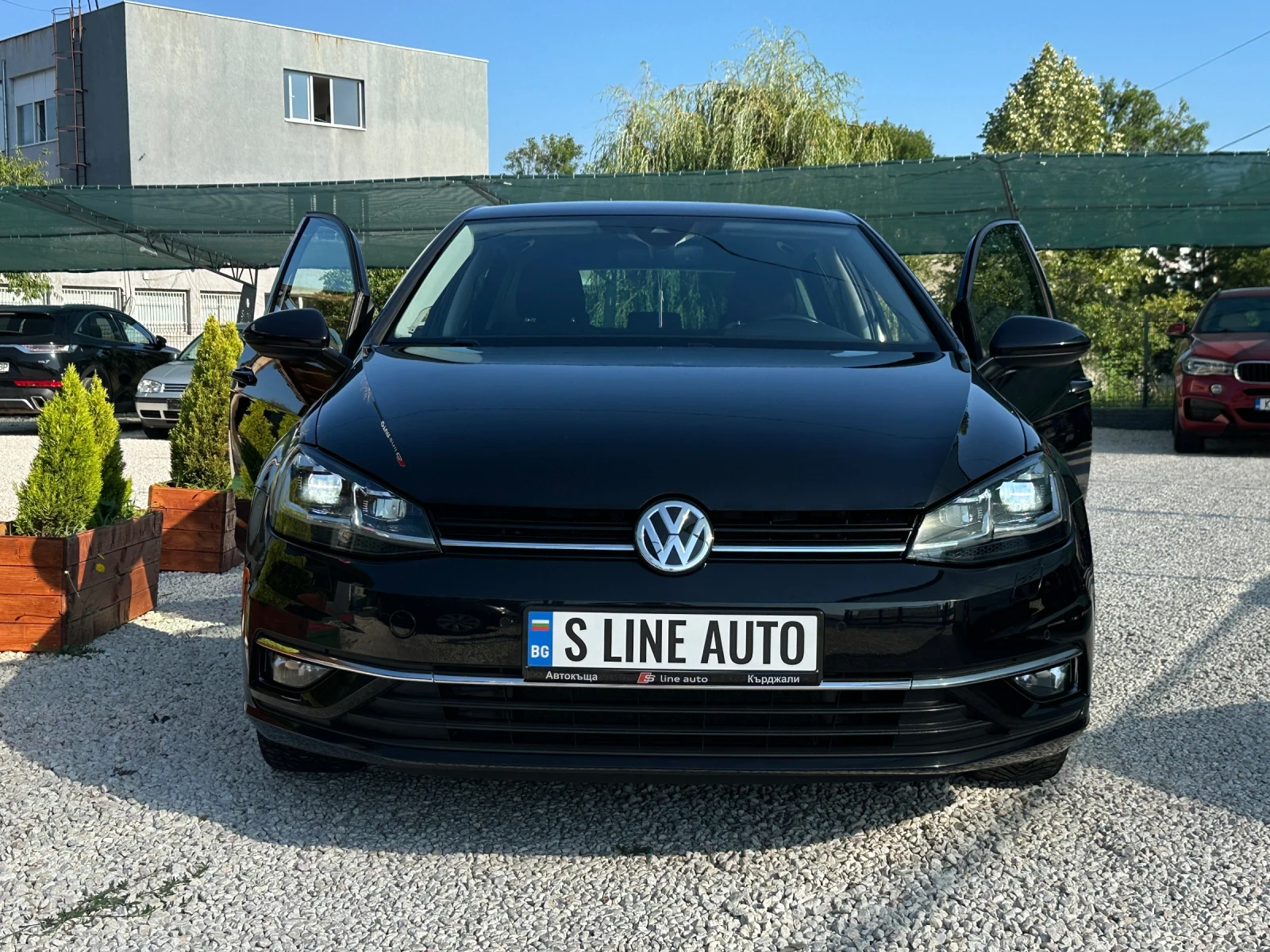 VW Golf JOIN* DSG* Led* Carplay* , снимка 2 - Автомобили и джипове - 55456992