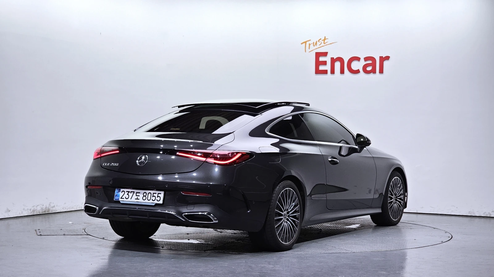 Mercedes-Benz CLE 200 ЕЛ. БАГАЖНИК* BLIND SPOT* 360* ЛЮК* КРАЙНА ЦЕНА, снимка 2 - Автомобили и джипове - 55496193