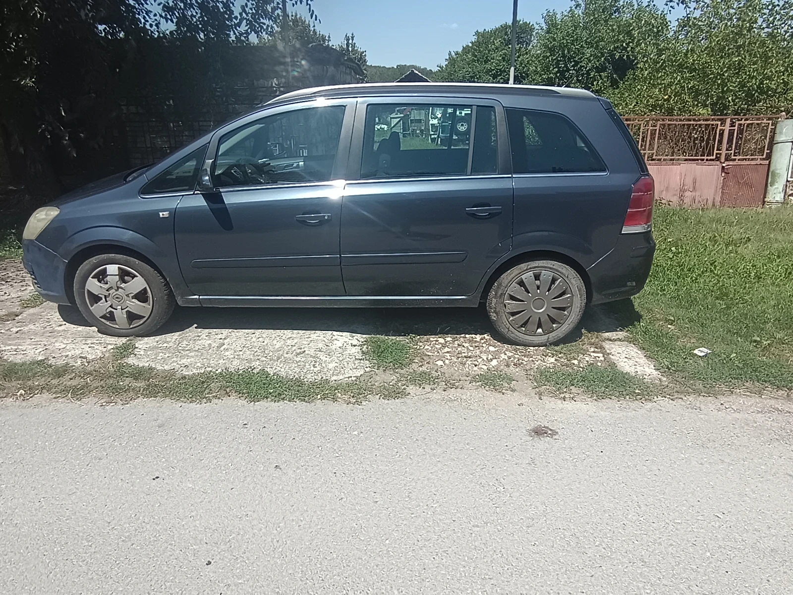 Opel Zafira 2005, снимка 4 - Автомобили и джипове - 55578973