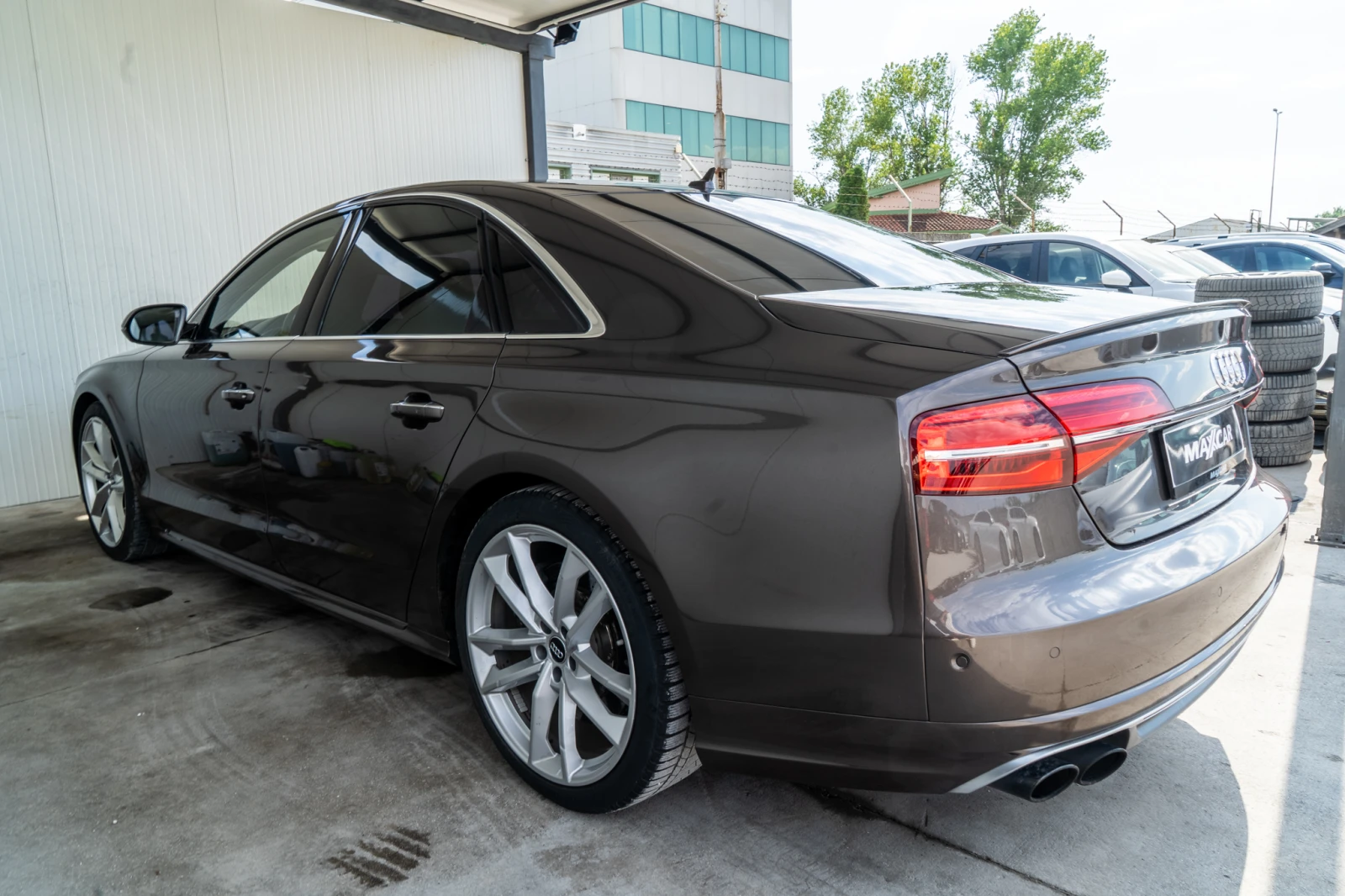 Audi S8 PLUS = 605HP = MATRIX = QUATTRO = ЛИЗИНГ = ГАРАНЦИ, снимка 5 - Автомобили и джипове - 55596282