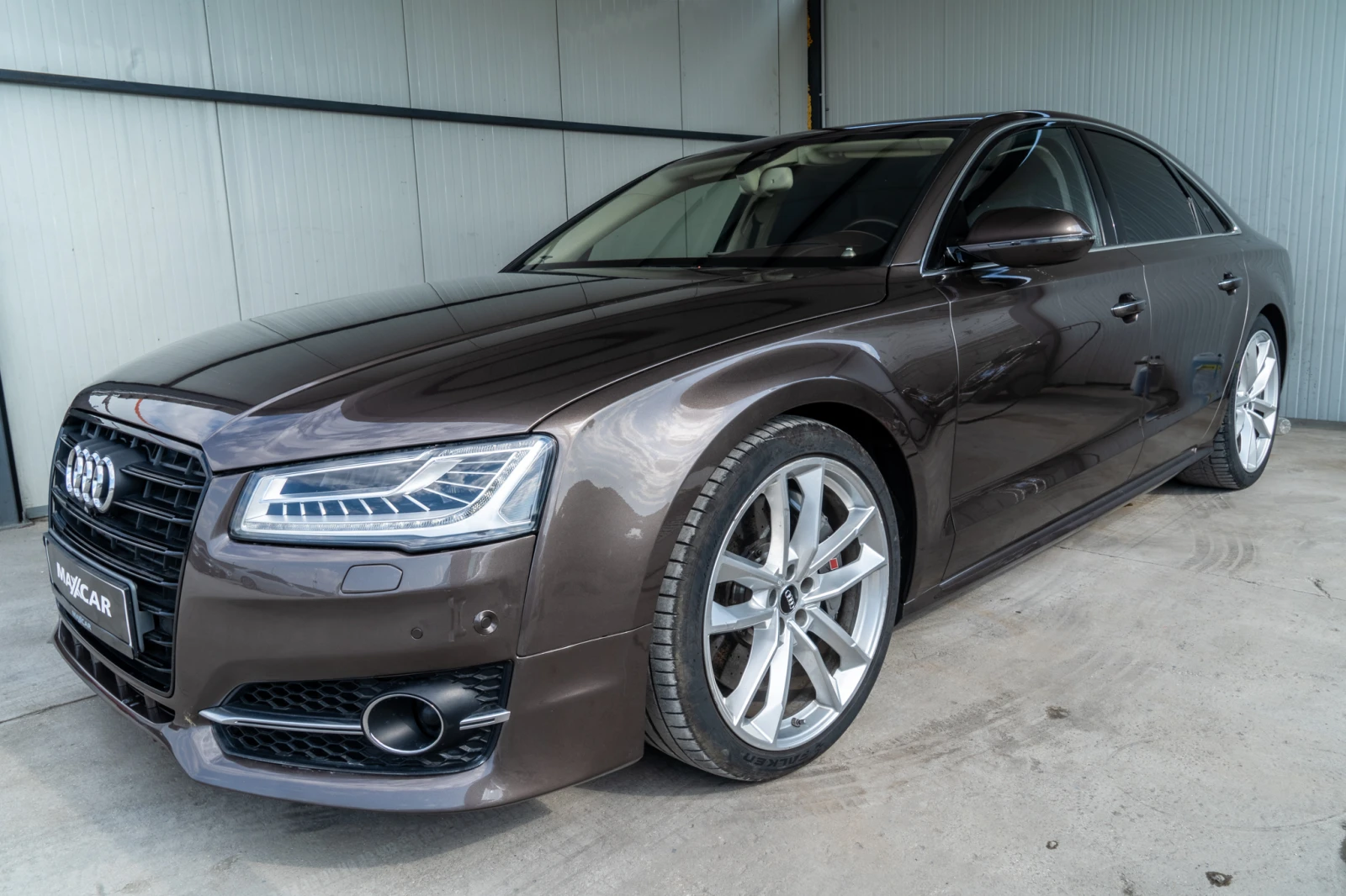 Audi S8 PLUS = 605HP = MATRIX = QUATTRO = ЛИЗИНГ = ГАРАНЦИ, снимка 2 - Автомобили и джипове - 55596282