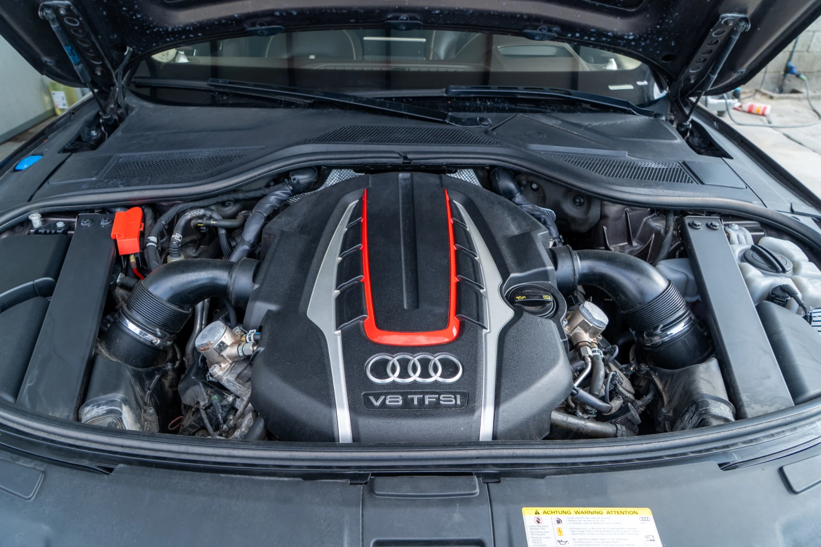 Audi S8 PLUS = 605HP = MATRIX = QUATTRO = ЛИЗИНГ = ГАРАНЦИ, снимка 13 - Автомобили и джипове - 55596282