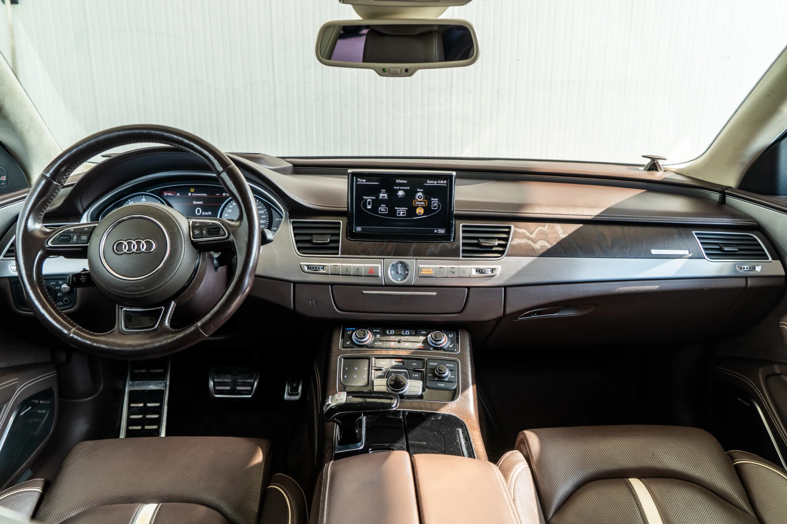 Audi S8 PLUS = 605HP = MATRIX = QUATTRO = ЛИЗИНГ = ГАРАНЦИ, снимка 12 - Автомобили и джипове - 55596282