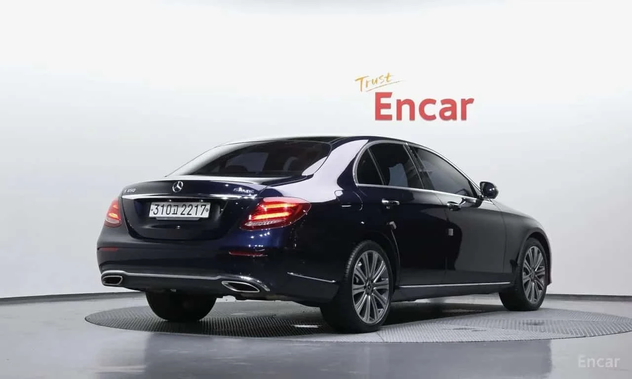Mercedes-Benz E 450 4MATIC/360/DIS/HUD/BURMESTER/ОБДУХВАНЕ, снимка 2 - Автомобили и джипове - 55786934