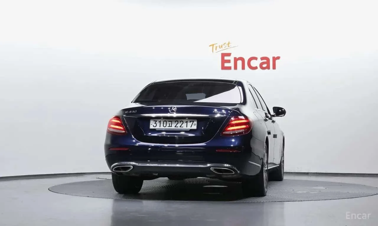 Mercedes-Benz E 450 4MATIC/360/DIS/HUD/BURMESTER/ОБДУХВАНЕ, снимка 4 - Автомобили и джипове - 55786934