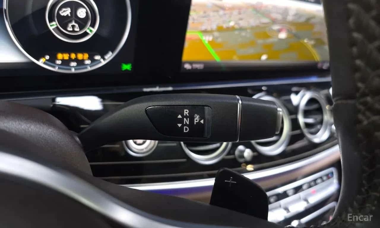 Mercedes-Benz E 450 4MATIC/360/DIS/HUD/BURMESTER/ОБДУХВАНЕ, снимка 9 - Автомобили и джипове - 55786934