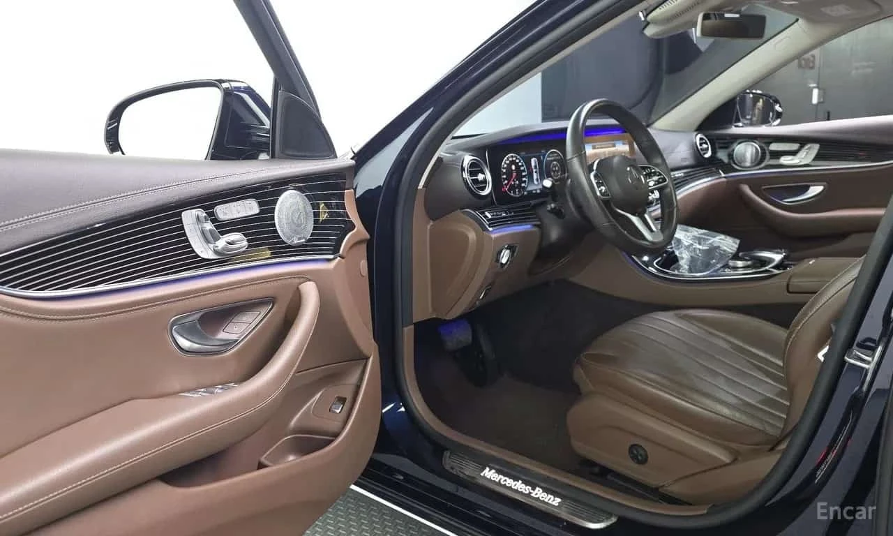 Mercedes-Benz E 450 4MATIC/360/DIS/HUD/BURMESTER/ОБДУХВАНЕ, снимка 10 - Автомобили и джипове - 55786934