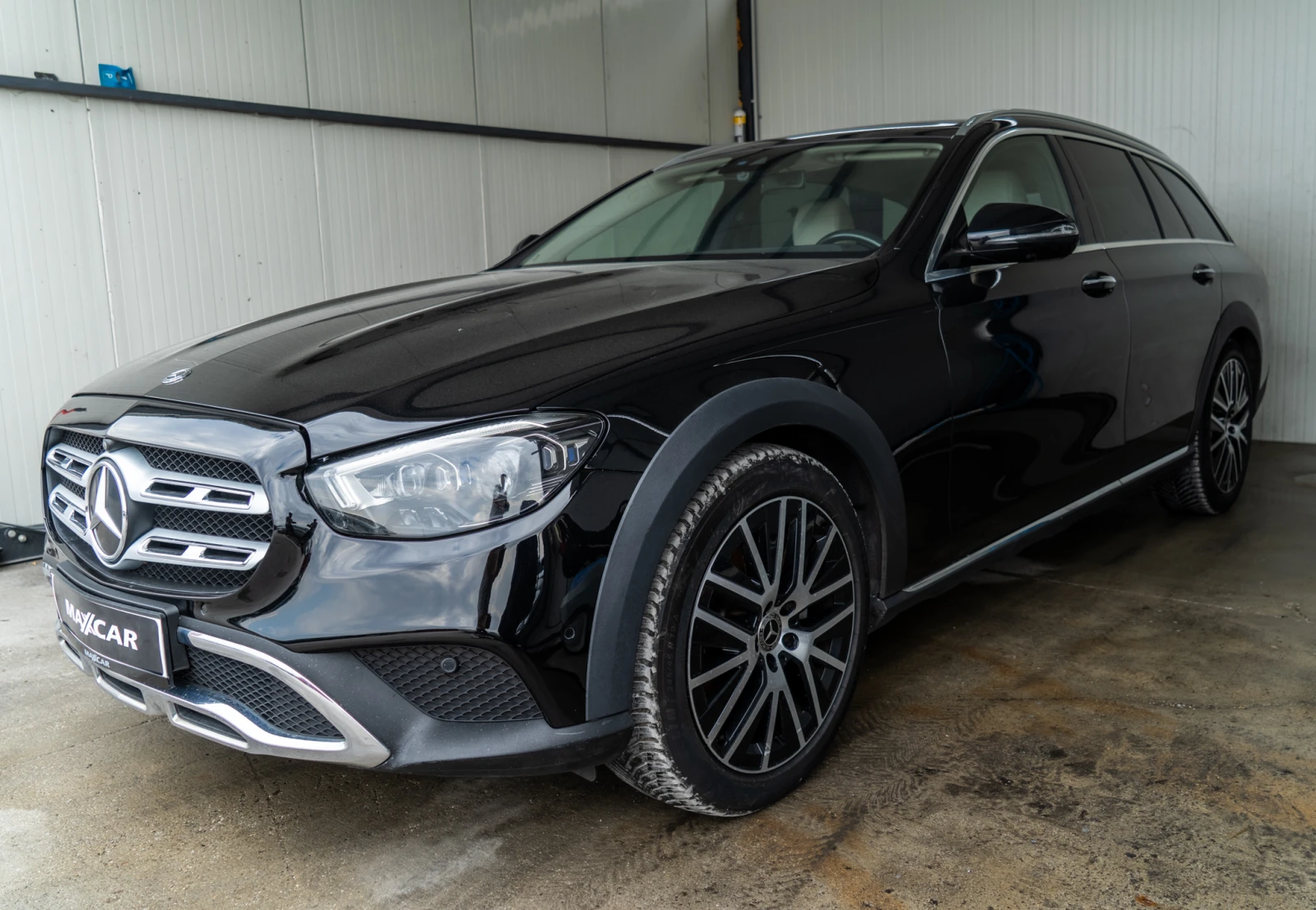 Mercedes-Benz E 220 D = ALL-TERRAIN = 2021 = FULL MAX = ЛИЗИНГ, снимка 2 - Автомобили и джипове - 56048758