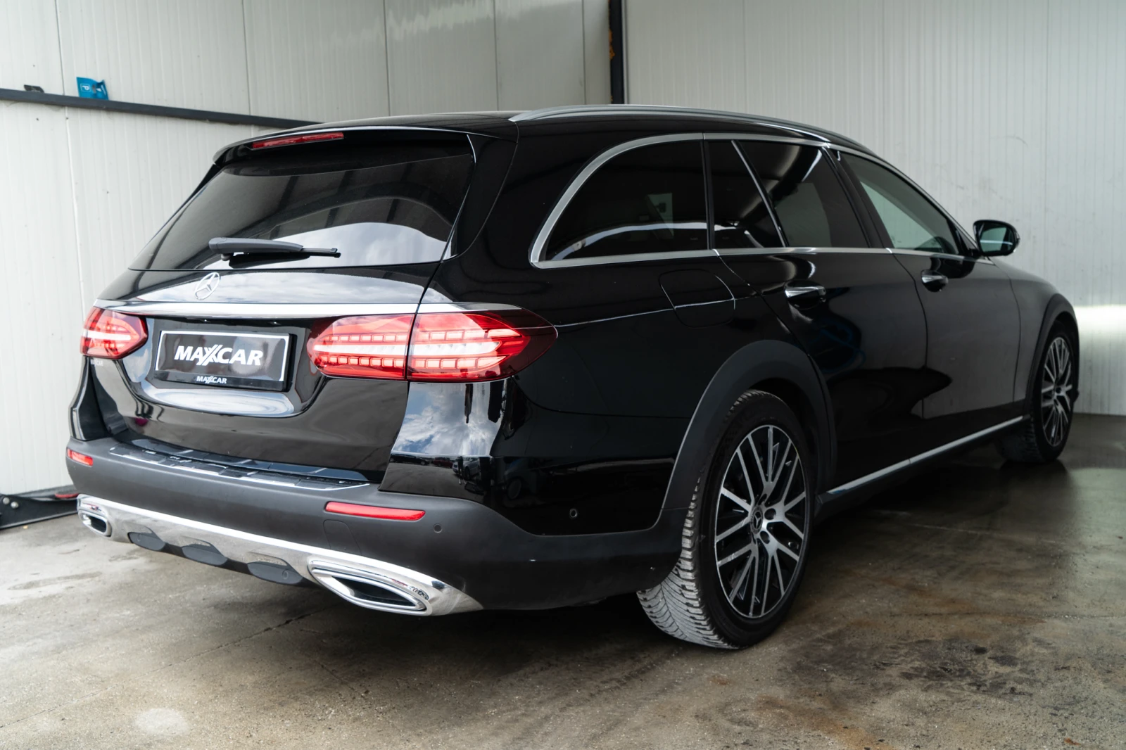 Mercedes-Benz E 220 D = ALL-TERRAIN = 2021 = FULL MAX = ЛИЗИНГ, снимка 5 - Автомобили и джипове - 56048758