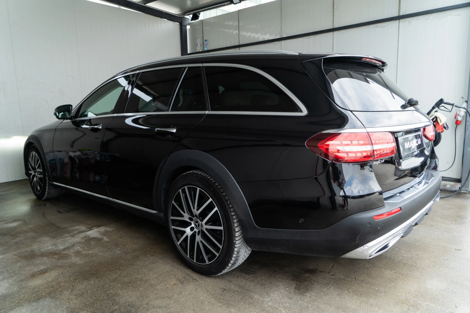 Mercedes-Benz E 220 D = ALL-TERRAIN = 2021 = FULL MAX = ЛИЗИНГ, снимка 6 - Автомобили и джипове - 56048758