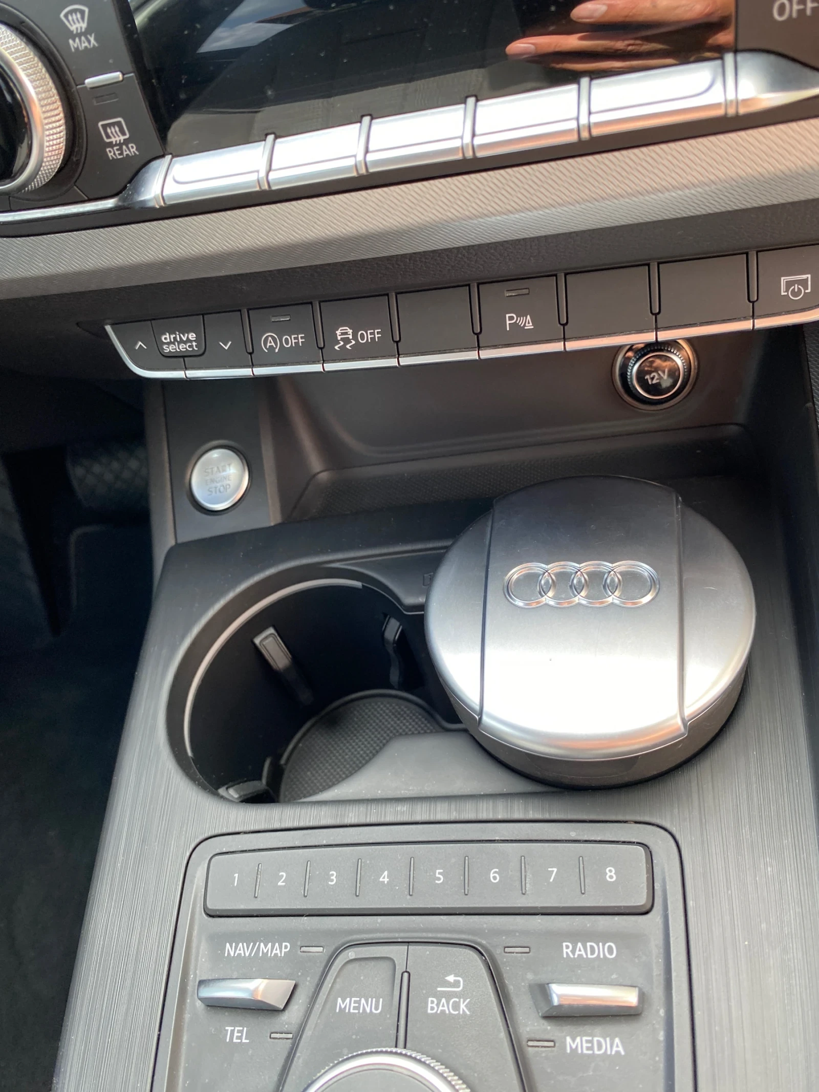 Audi A4 2.0 TFSI, снимка 4 - Автомобили и джипове - 56096236
